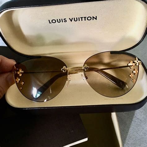 sunglasses louis vuitton 2018|louis vuitton sunglasses original price.